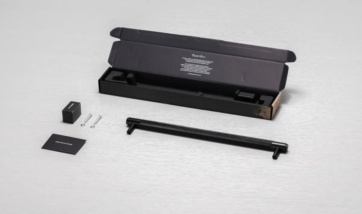 UPB-023961--Uchwyt-meblowy-podłużny-Pull-Bar-Cross-Large-Czarny-Skandynawskie-Uchwyty_6