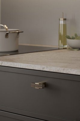 Gałka meblowa Segment 44 Drewniana Dębowa ze Złotym Szczotkowanym