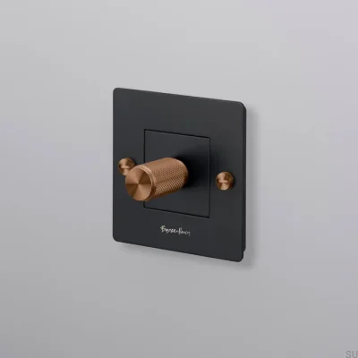 Ściemniacz z logotypem LED Cross 1G 250W Stalowy Czarny z Warm Sunset Standard Europejski