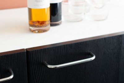 Uchwyt meblowy podłużny Grip 136 Stal Nierdzewna Polerowany