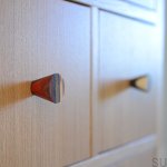 Galki do mebli STRATUM na komodzie - DOT Manufacture.jpg