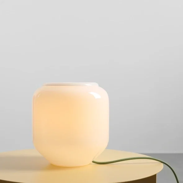 8500B32_S--Lampka-stołowa-Flask-S-Szklana-Mleczna-z-Szałwiowym-Przewodem-Artera-Skandynawskie-Uchwyty