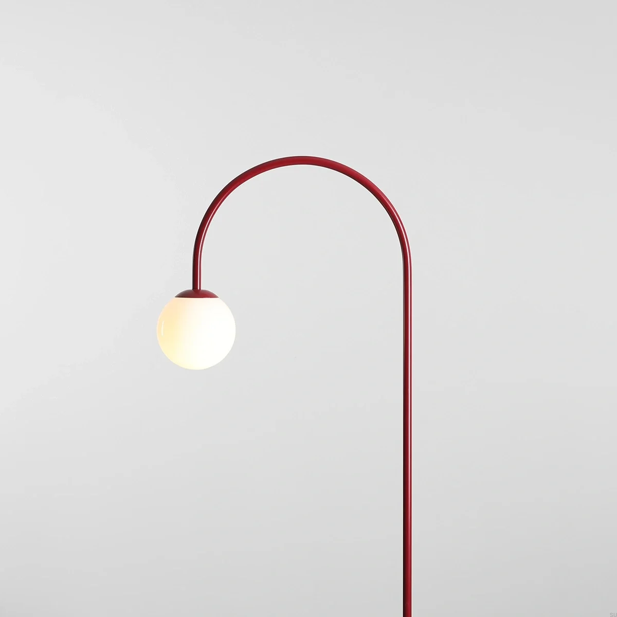 1116A15--Lampa-podłogowa-Una-Metalowa-Bordowa-Artera-Skandynawskie-Uchwyty