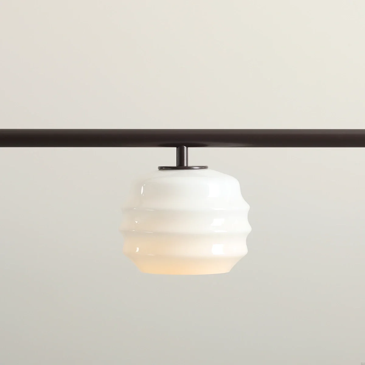 1159E_28--Lampa-wisząca-Puff-3-Metalowa-Brązowa-z-Mlecznymi-Kloszami-Artera-Skandynawskie-Uchwyty