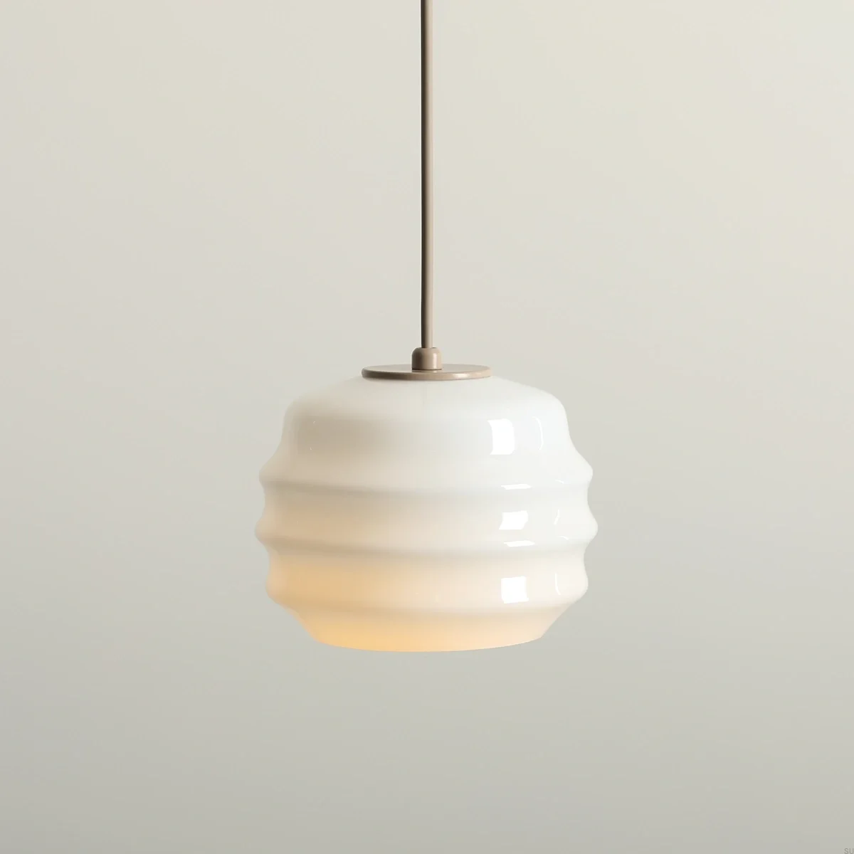 1159G17--Lampa-wisząca-Puff-Metalowa-Beżowa-z-Mlecznym-Kloszem-Artera-Skandynawskie-Uchwyty