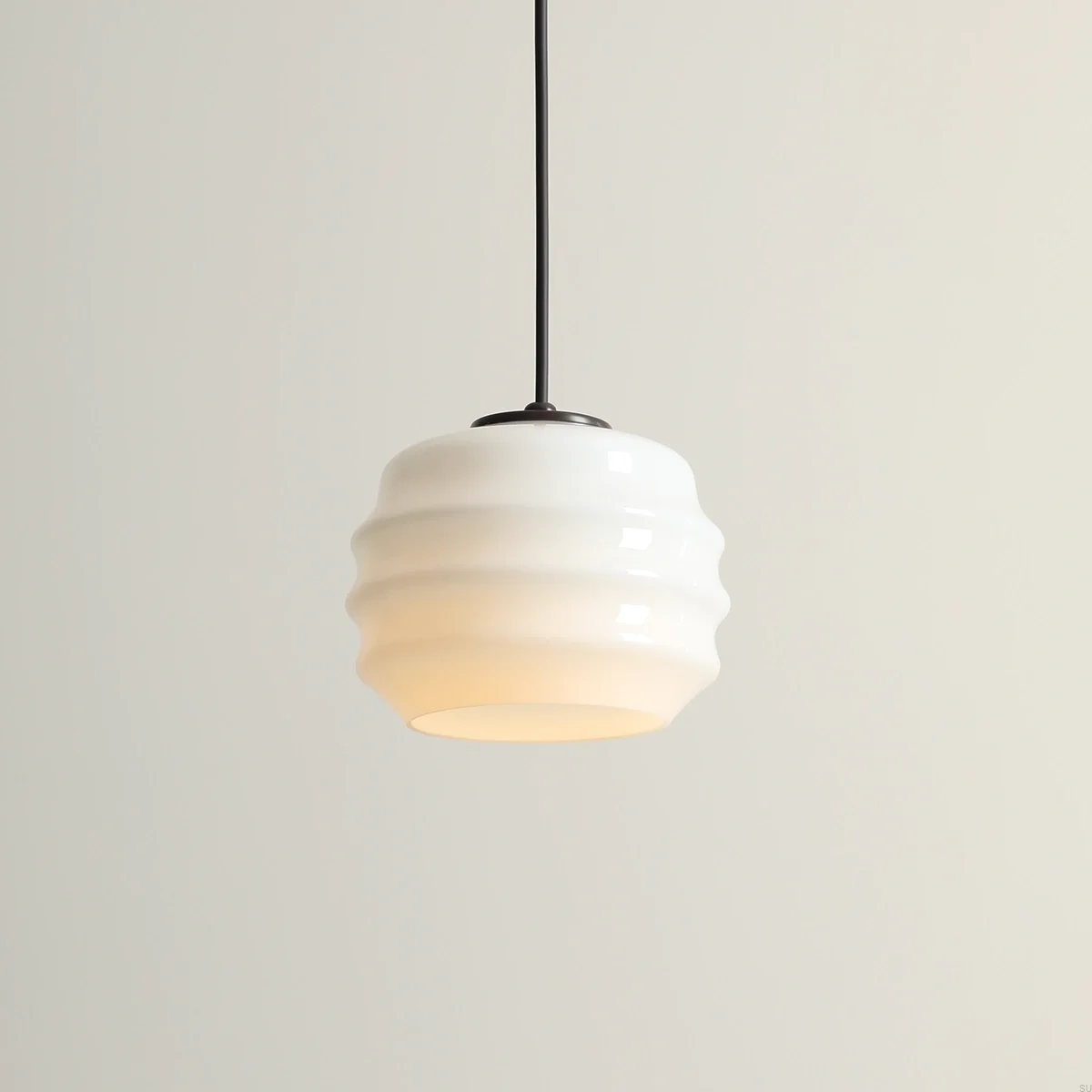 1159G28--Lampa-wisząca-Puff-Metalowa-Brązowa-z-Mlecznym-Kloszem-Artera-Skandynawskie-Uchwyty