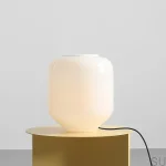8500B1_L--Lampka-stołowa-Flask-L-Szklana-Mleczna-z-Fioletowym-Przewodem-Artera-Skandynawskie-Uchwyty
