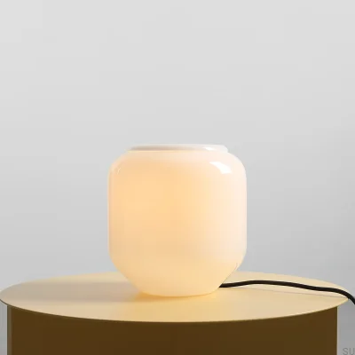 Lampka stołowa Flask S Szklana Mleczna z Fioletowym Przewodem
