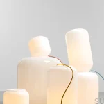 8500B21_S--Lampka-stołowa-Flask-S-Szklana-Mleczna-z-Żółtym-Przewodem-Artera-Skandynawskie-Uchwyty