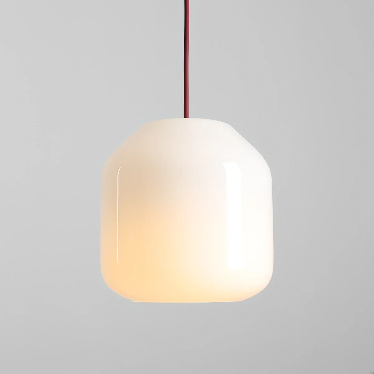 8500G15_S--Lampa-wisząca-Flask-S-Szklana-Mleczna-z-Wiśniowym-Przewodem-Artera-Skandynawskie-Uchwyty