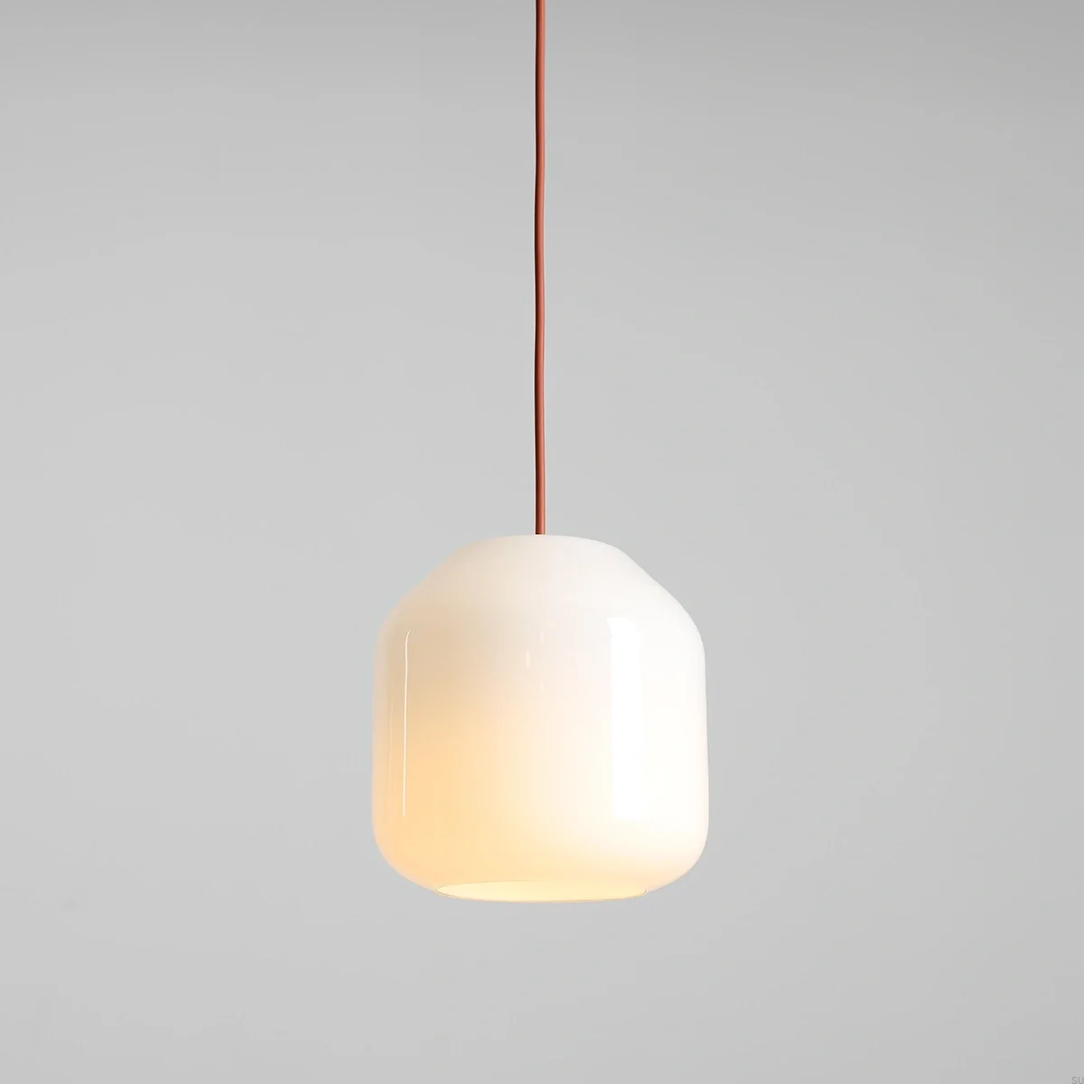 8500G24_S--Lampa-wisząca-Flask-S-Szklana-Mleczna-z-Terakotowym-Przewodem-Artera-Skandynawskie-Uchwyty