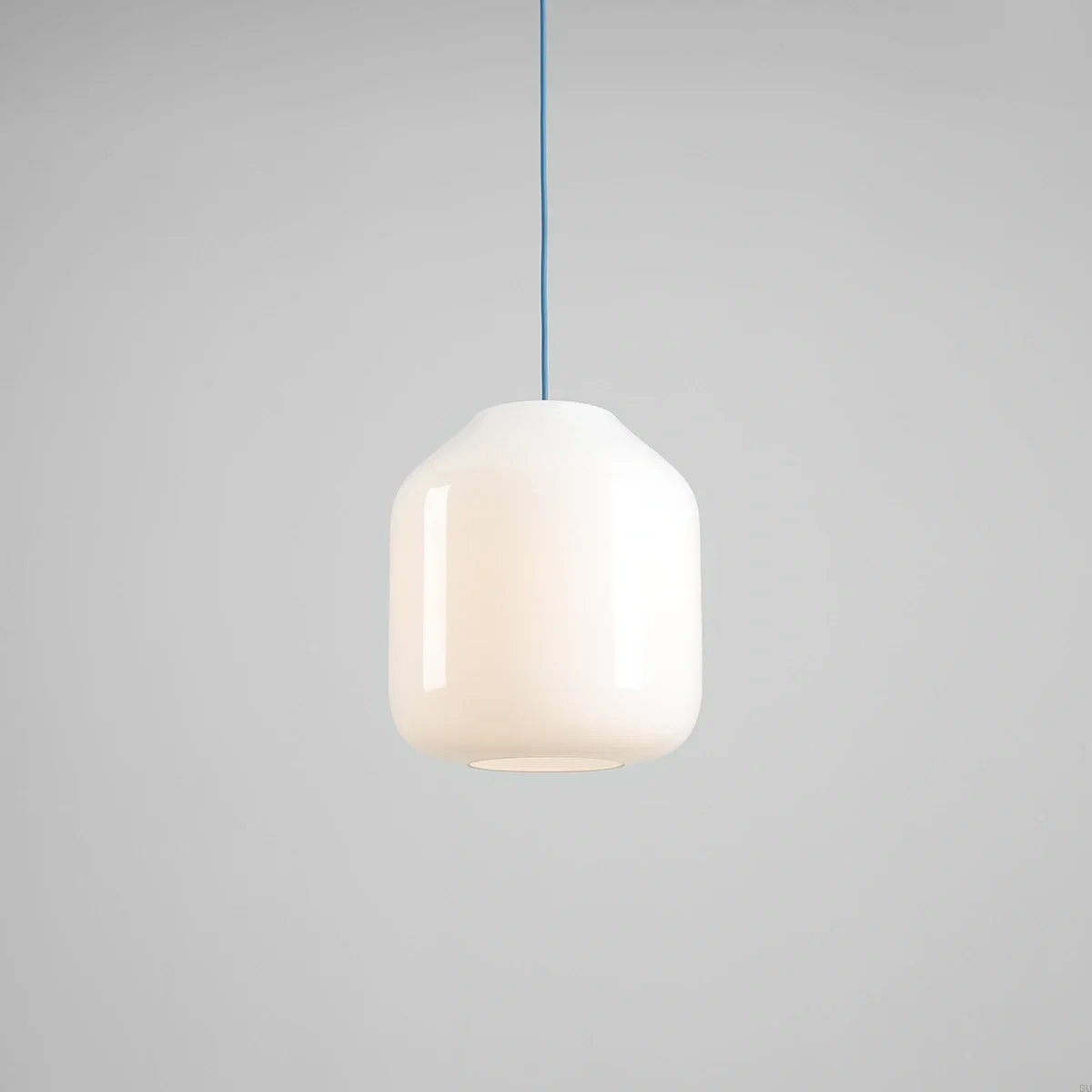 8500G31_L--Lampa-wisząca-Flask-L-Szklana-Mleczna-z-Szafirowym-Przewodem-Artera-Skandynawskie-Uchwyty