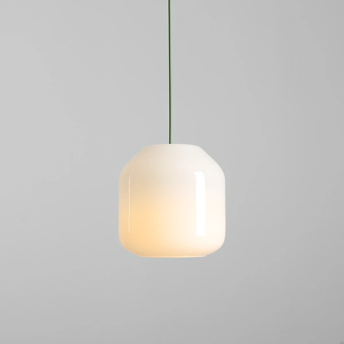 8500G32_S--Lampa-wisząca-Flask-S-Szklana-Mleczna-z-Szałwiowym-Przewodem-Artera-Skandynawskie-Uchwyty