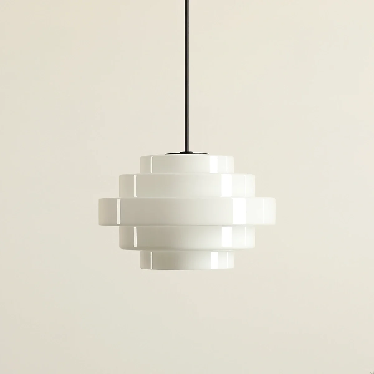 9020E_1--Lampa-wisząca-Filo-3-Szklana-Mleczna-Artera-Skandynawskie-Uchwyty