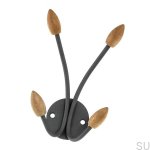 Zdjecie wieszaka 20044 szarego z drewnianymi zakonczeniami