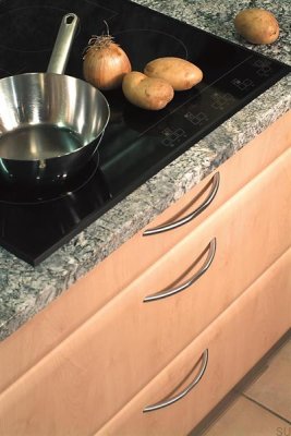 Uchwyt meblowy podłużny 9060 128 Srebrny